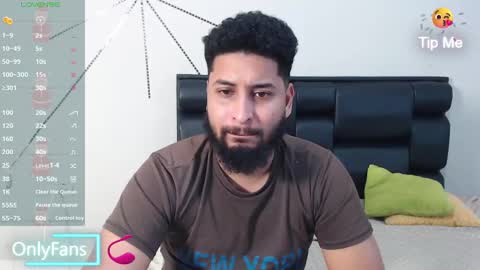 Snapshot of alexx_bbc_ chatting on December 28, 6:40 pm alexx_bbc_ online show from December 28, 6:40 pm