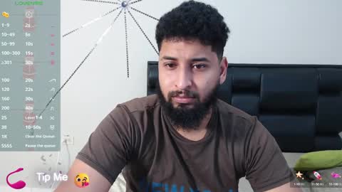 Snapshot of alexx_bbc_ chatting on December 31, 8:15 am alexx_bbc_ online show from December 31, 8:15 am