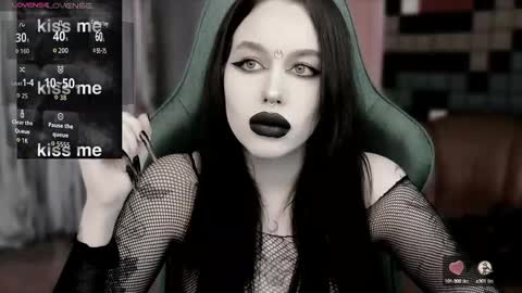 Snapshot of alexx_succubus chatting on September 21, 6:09 pm Alexx Succubus online show from September 21, 6:09 pm
