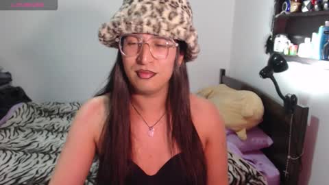 Snapshot of alexxiatouch chatting on February 15, 4:58 pm AlexxiaTouch online show from February 15, 4:58 pm