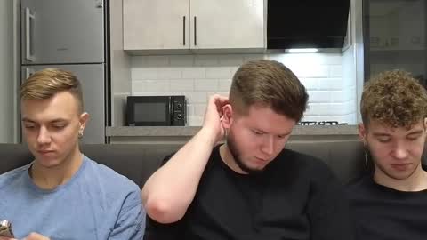 AlexDimaIgor online show from February 3, 9:09 pm