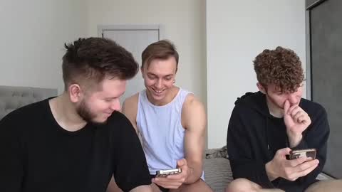 Snapshot of alexxx_d chatting on June 2, 8:49 am AlexDimaIgor online show from June 2, 8:49 am