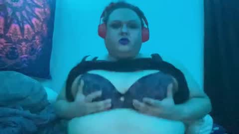 alexxxis2011x3 online show from February 24, 3:23 am