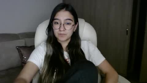 Snapshot of alexyferrer1 chatting on December 17, 4:51 am alexyferrer1 online show from December 17, 4:51 am