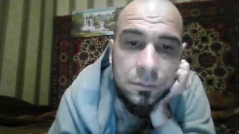 Snapshot of alferezsolvajo chatting on May 22, 12:18 am alferezsolvajo online show from May 22, 12:18 am