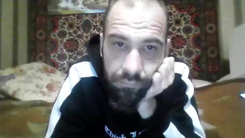 Snapshot of alferezsolvajo chatting on June 8, 1:55 pm alferezsolvajo online show from June 8, 1:55 pm