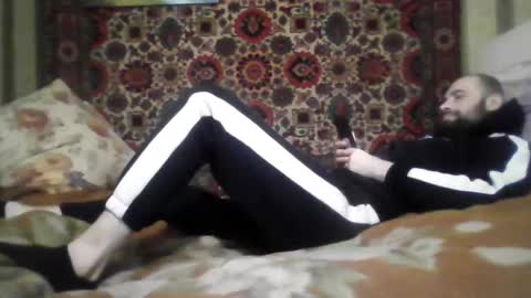 Snapshot of alferezsolvajo chatting on June 9, 6:41 pm alferezsolvajo online show from June 9, 6:41 pm