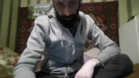 Snapshot of alferezsolvajo chatting on June 19, 8:12 pm alferezsolvajo online show from June 19, 8:12 pm