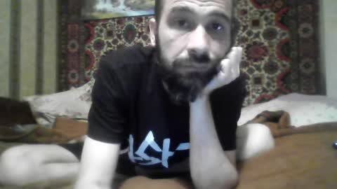 Snapshot of alferezsolvajo chatting on June 23, 12:19 am alferezsolvajo online show from June 23, 12:19 am
