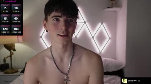 Snapshot of alfiegreenxxx chatting on September 20, 10:11 pm Alfie Green online show from September 20, 10:11 pm