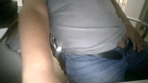 Snapshot of alfonsogomez110 chatting on July 30, 7:46 pm Alfonso Gomez online show from July 30, 7:46 pm