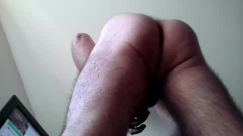 Snapshot of alfonz00 chatting on May 8, 5:24 am alfonz online show from May 8, 5:24 am
