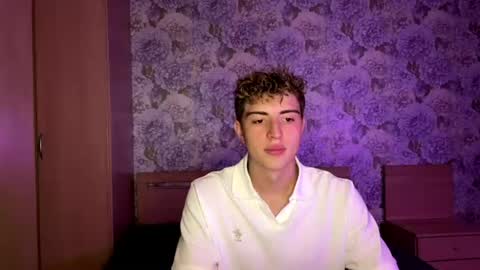 Snapshot of alfredsweet chatting on July 10, 8:29 am Alfred online show from July 10, 8:29 am