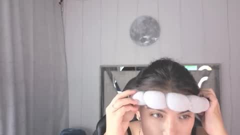 Carolina Join The Fan Club  online show from March 22, 11:19 pm