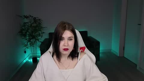 Snapshot of alian_legs chatting on February 20, 9:10 am alian_legs online show from February 20, 9:10 am