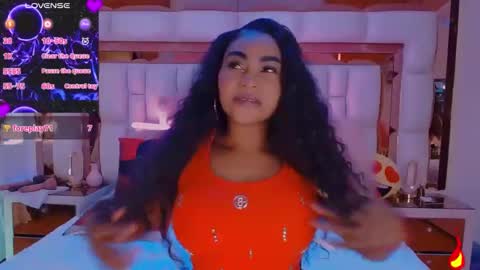 Snapshot of aliana_ross chatting on January 6, 2:26 am aliana_ross online show from January 6, 2:26 am