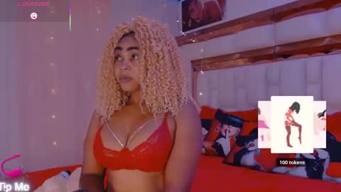 Snapshot of aliana_ross chatting on March 2, 8:21 am aliana_ross online show from March 2, 8:21 am