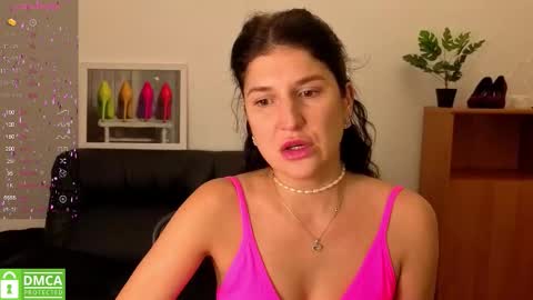 Snapshot of alianna_solo_kiss chatting on February 26, 11:42 am Alianna online show from February 26, 11:42 am