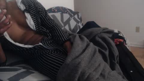 Snapshot of aliasallday chatting on January 23, 2:44 am Alias online show from January 23, 2:44 am