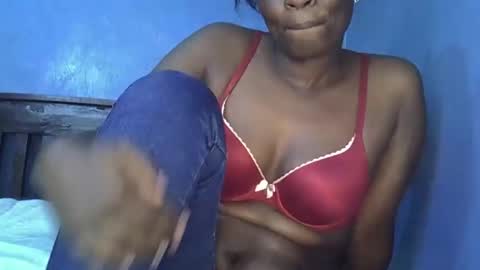 Snapshot of alic_crazy chatting on October 28, 6:50 am alic_crazy online show from October 28, 6:50 am