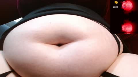 Snapshot of alicce_moon_ chatting on May 12, 11:57 pm online show from May 12, 11:57 pm