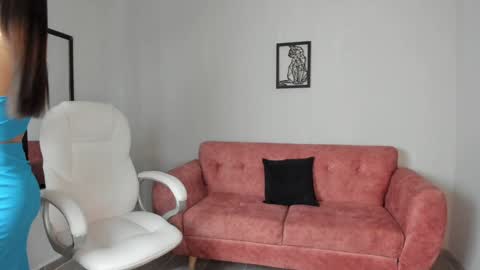 Snapshot of alice23jones chatting on January 29, 2:21 pm Alice online show from January 29, 2:21 pm