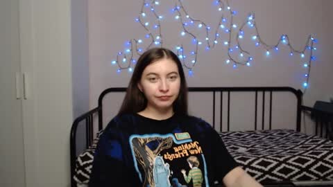 Alice online show from January 3, 9:57 pm