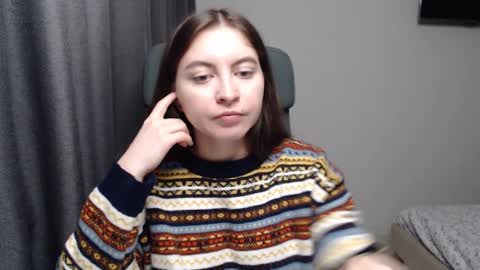 Alice online show from February 7, 9:15 pm