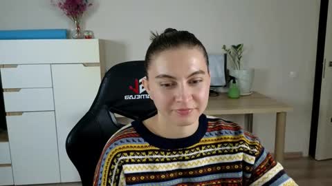 Alice online show from October 5, 5:11 pm