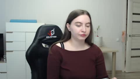 Snapshot of alice_________________________ chatting on May 10, 4:17 am Alice online show from May 10, 4:17 am