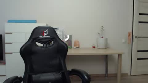 Alice online show from July 12, 8:49 am