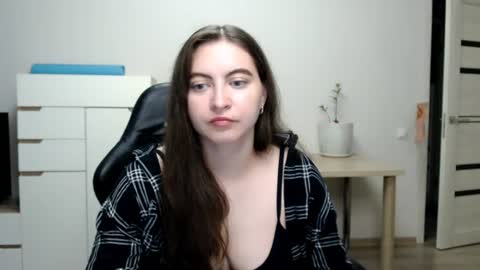 Alice online show from August 1, 4:50 pm
