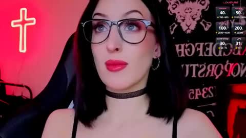 Snapshot of alice___mistress chatting on July 6, 8:55 pm Miss Alice online show from July 6, 8:55 pm