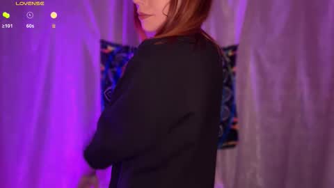 Snapshot of alice__madness chatting on February 26, 9:25 pm Alice online show from February 26, 9:25 pm