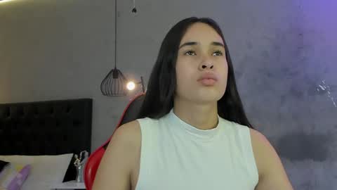 Snapshot of alice__susan chatting on May 1, 7:40 pm Alice Susan online show from May 1, 7:40 pm