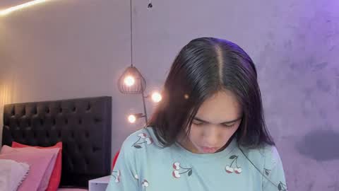 Snapshot of alice__susan chatting on May 8, 7:41 pm Alice Susan online show from May 8, 7:41 pm