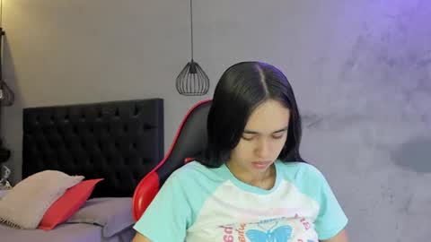 Snapshot of alice__susan chatting on May 19, 11:38 am Alice Susan online show from May 19, 11:38 am