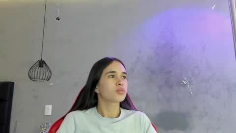 Snapshot of alice__susan chatting on May 29, 11:41 am Alice Susan online show from May 29, 11:41 am