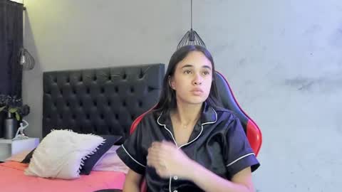 Snapshot of alice__susan chatting on May 31, 6:09 pm Alice Susan online show from May 31, 6:09 pm
