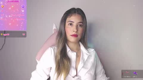 Snapshot of alice_cespedes chatting on May 6, 10:15 pm alice_cespedes online show from May 6, 10:15 pm