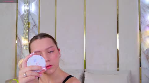 Alice in Wonderland  online show from February 20, 5:01 am