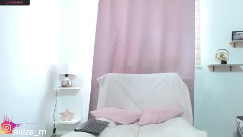 Snapshot of alice_dussan_ chatting on February 11, 7:08 pm alice online show from February 11, 7:08 pm