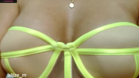 Snapshot of alice_dussan_ chatting on April 20, 9:16 pm alice online show from April 20, 9:16 pm