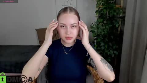 Alice online show from November 19, 10:54 pm