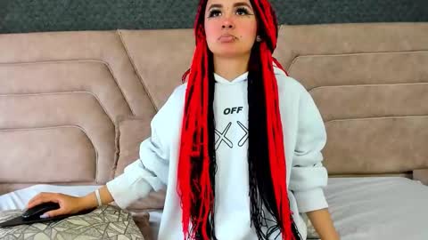 alice foxred online show from March 16, 1:04 pm