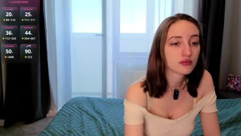 Snapshot of alice_in_chaturland_ chatting on June 5, 8:31 am Alice online show from June 5, 8:31 am