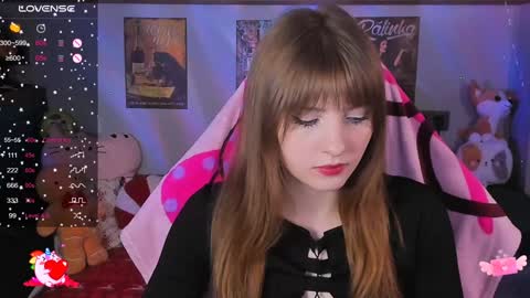 Snapshot of alice_langley chatting on December 13, 11:13 am Alice 3 online show from December 13, 11:13 am