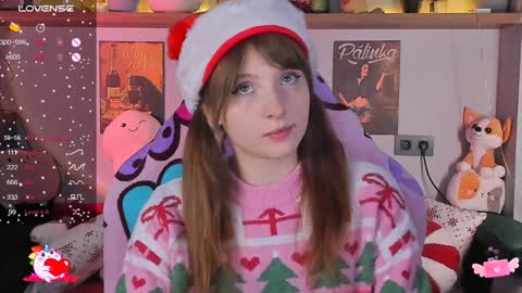 Snapshot of alice_langley chatting on December 24, 1:17 pm Alice 3 online show from December 24, 1:17 pm