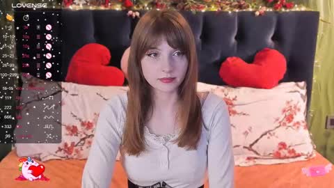 Snapshot of alice_langley chatting on February 26, 11:41 am Alice 3 online show from February 26, 11:41 am