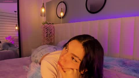 Snapshot of alice_lodge chatting on September 13, 3:06 am alice_lodge online show from September 13, 3:06 am